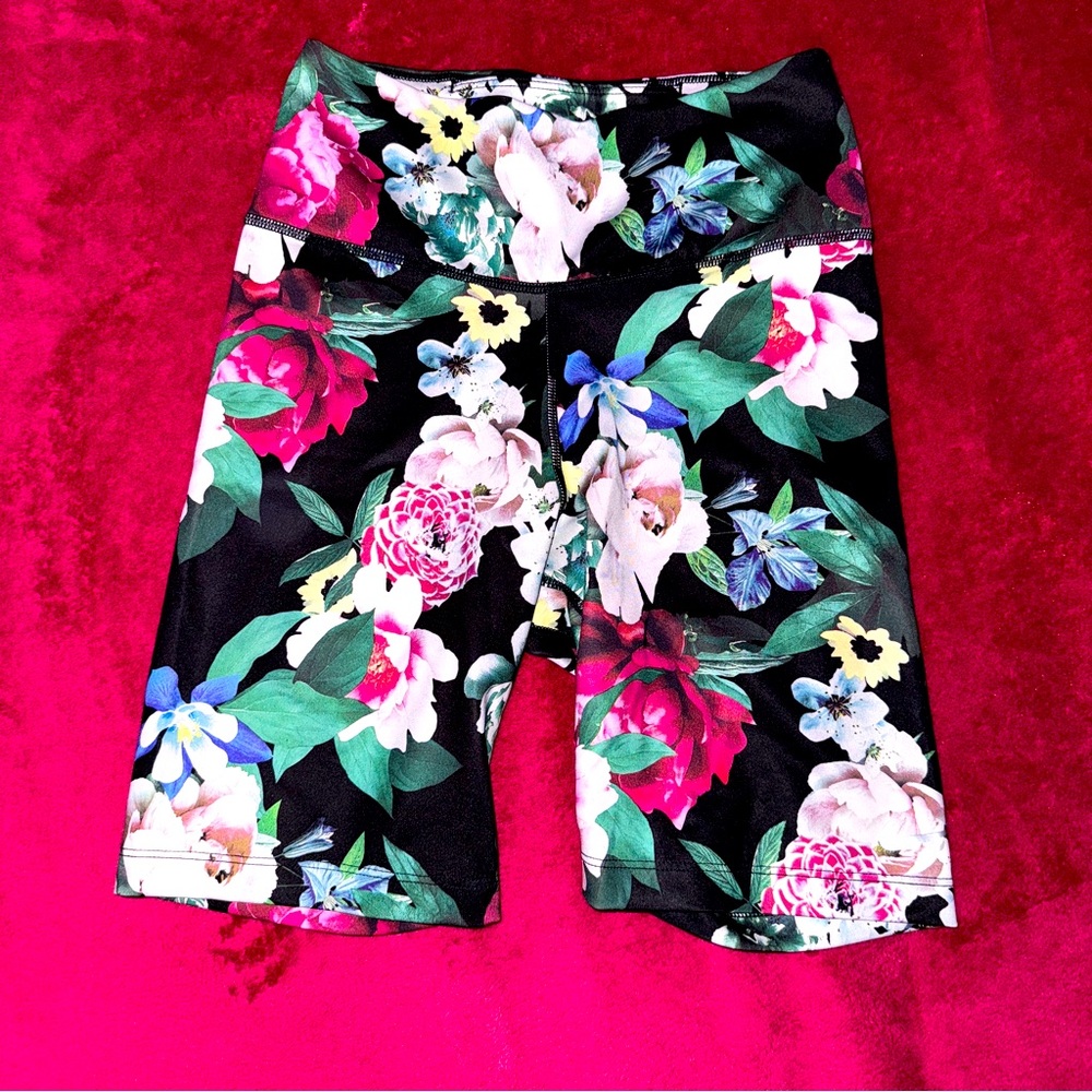 Nike Womens Floral Shorts